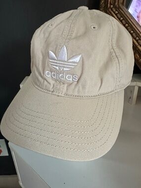 adidas Cap in Light Beige with White embroidered Logo